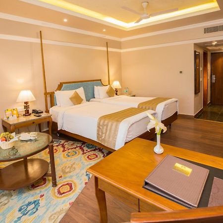Hotel Swosti Premium Bhubaneswar Exterior photo