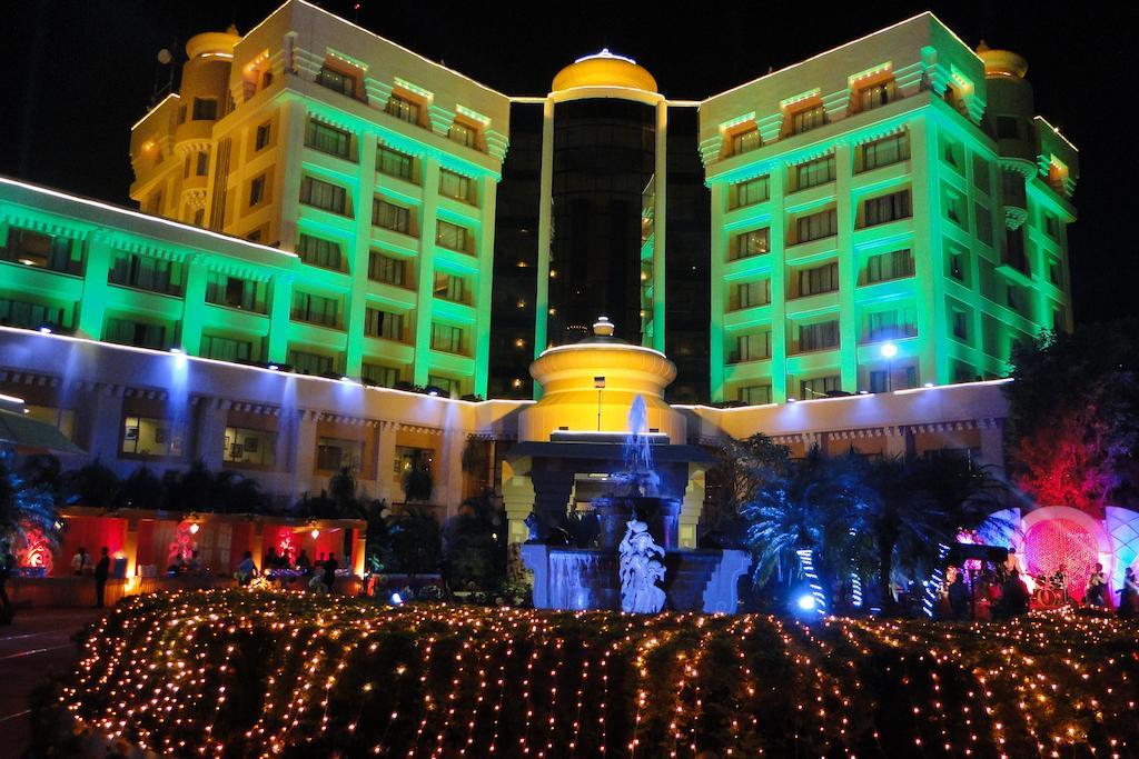 Hotel Swosti Premium Bhubaneswar Exterior photo