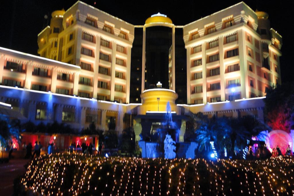 Hotel Swosti Premium Bhubaneswar Exterior photo