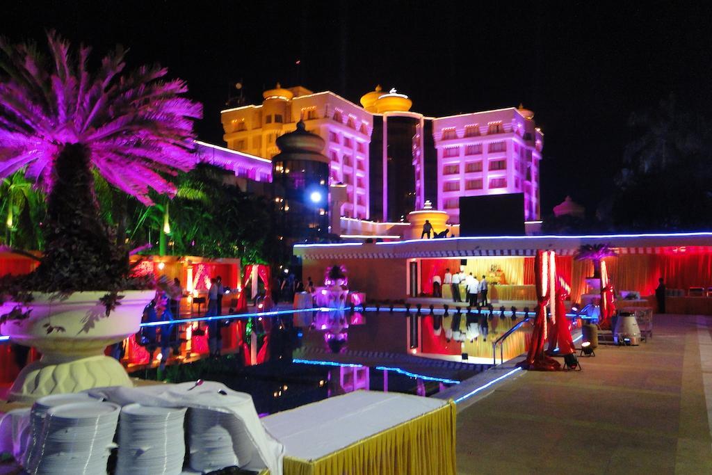 Hotel Swosti Premium Bhubaneswar Exterior photo