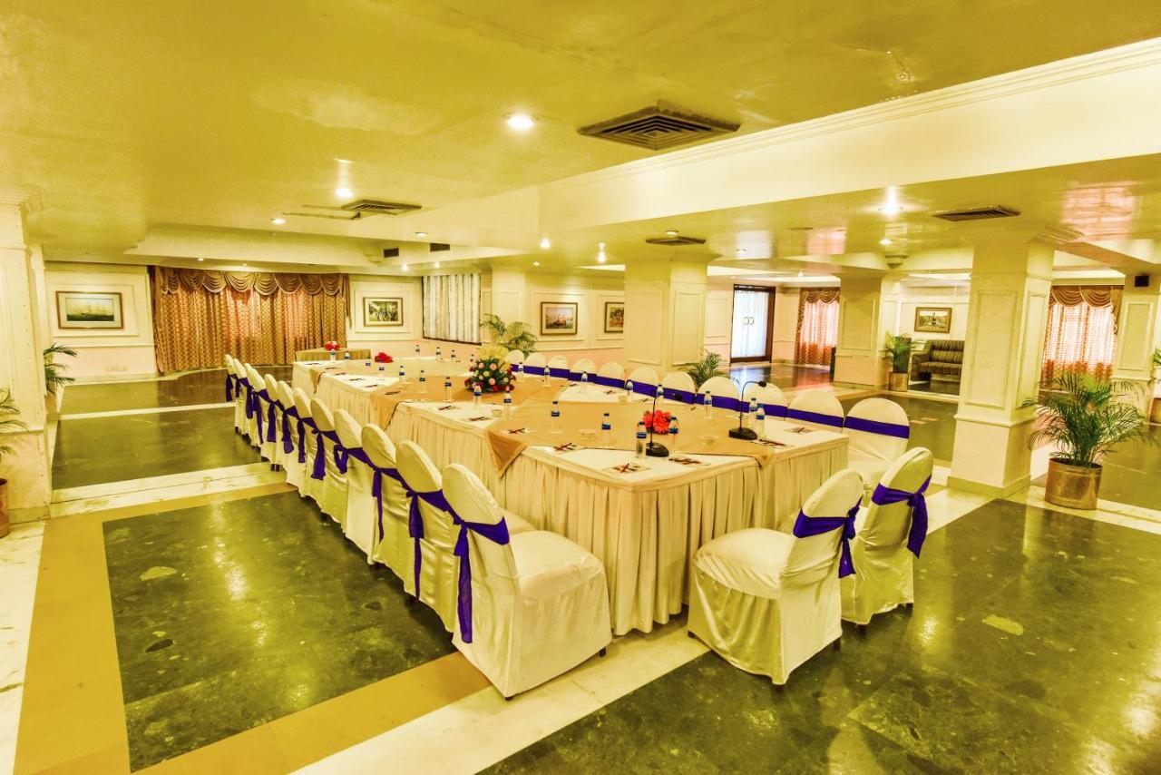 Hotel Swosti Premium Bhubaneswar Exterior photo